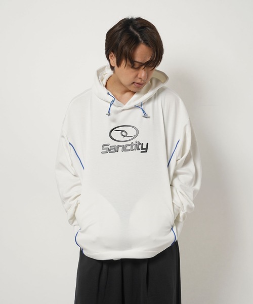 1111clothing(ワンフォークロージング)の「パイピング メタルプリント パーカー / Piping Metal Printed Hoodie(パーカー・メンズ・ブラック/オフホワイト・M/L)」の3枚目の写真