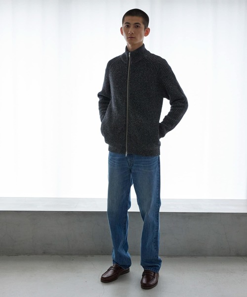 URBAN RESEARCH（アーバンリサーチ）の「new basic シルクネップドライバーズニット（ニット/セーター・メンズ・チャコールグレー/ネイビー・MEDIUM/LARGE）」の6枚目の写真