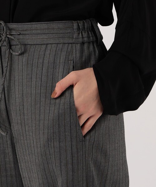 TELA（テラ）の「TELA DISCO/GESS シャドーストライプパンツ（その他パンツ・レディース・グレー系その他2・42）」の9枚目の写真