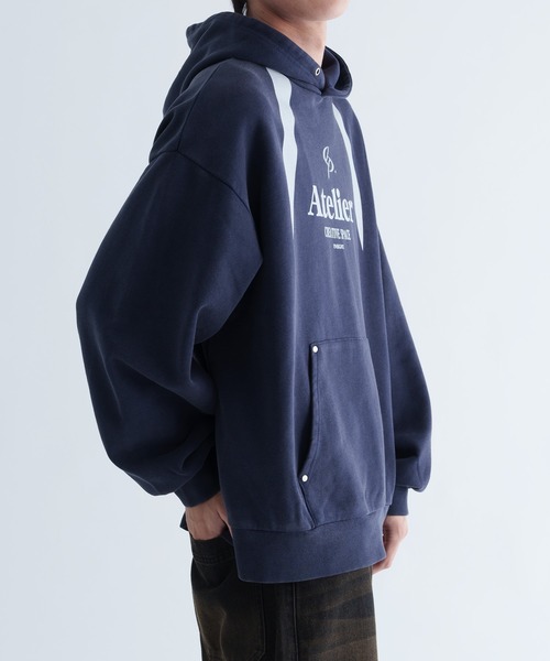 epnok（エプノック）の「【EPNK】Rivet pigment hoodie / リベットピグメントフーディー（パーカー・メンズ・ブラック/ネイビー・SMALL/MEDIUM/LARGE）」の13枚目の写真
