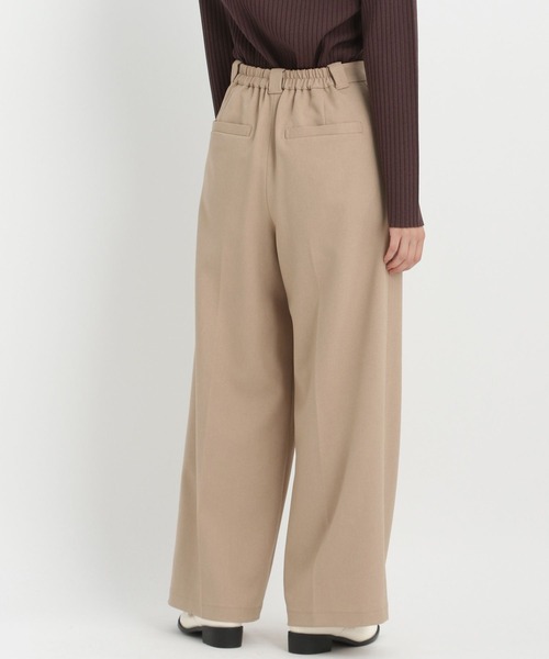 Andemiu(アンデミュウ)の「【LサイズWEB限定】タックワイドパンツ202647(スラックス・レディース・チャコールグレー/ブラック/ベージュ・SMALL/MEDIUM/LARGE)」の12枚目の写真