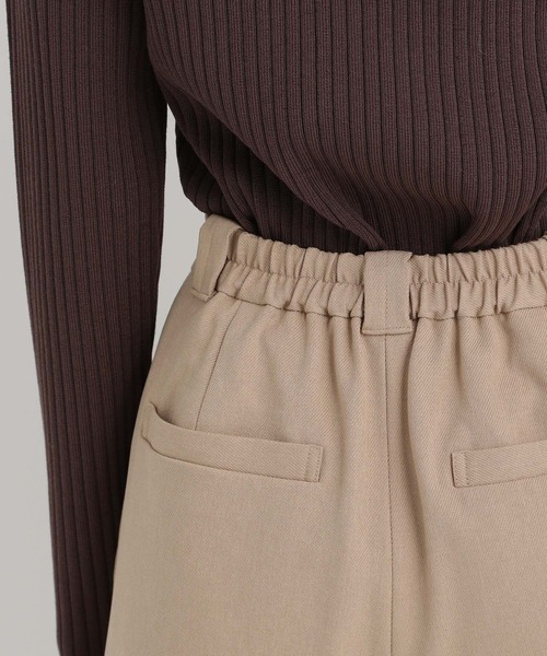 Andemiu(アンデミュウ)の「【LサイズWEB限定】タックワイドパンツ202647(スラックス・レディース・チャコールグレー/ブラック/ベージュ・SMALL/MEDIUM/LARGE)」の8枚目の写真