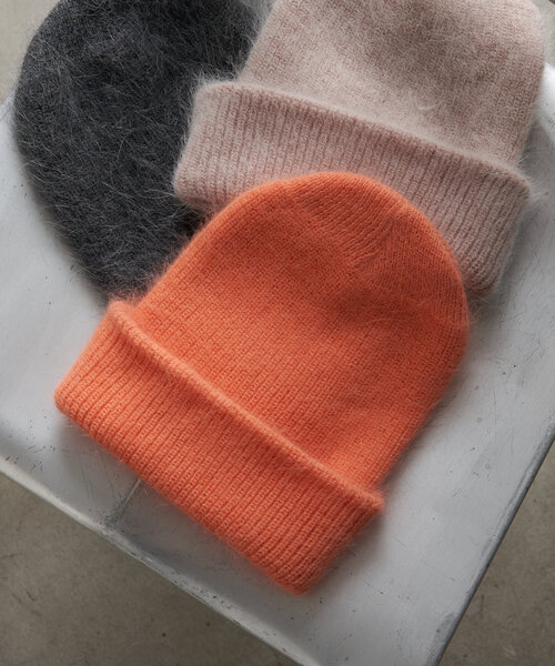 RAY CASSIN（レイカズン）の「アンゴラビーニー（ハット・レディース・ベージュ/オレンジ/チャコールグレー・FREE）」の13枚目の写真