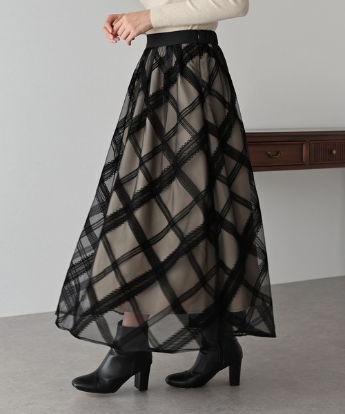 BLUEEAST（ブルーイースト）の「丈が選べるフロッキーチェックチュールスカート（スカート・レディース・ブラック/ベージュ/ネイビー/ブラック系/グレー系・SHORT/LONG）」の17枚目の写真