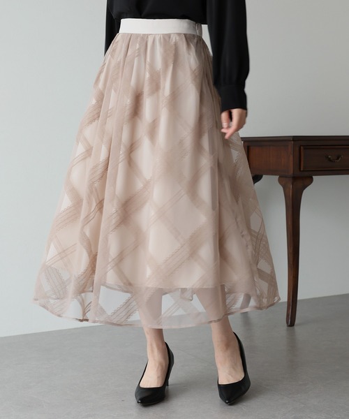 BLUEEAST（ブルーイースト）の「丈が選べるフロッキーチェックチュールスカート（スカート・レディース・ブラック/ベージュ/ネイビー/ブラック系/グレー系・SHORT/LONG）」の11枚目の写真