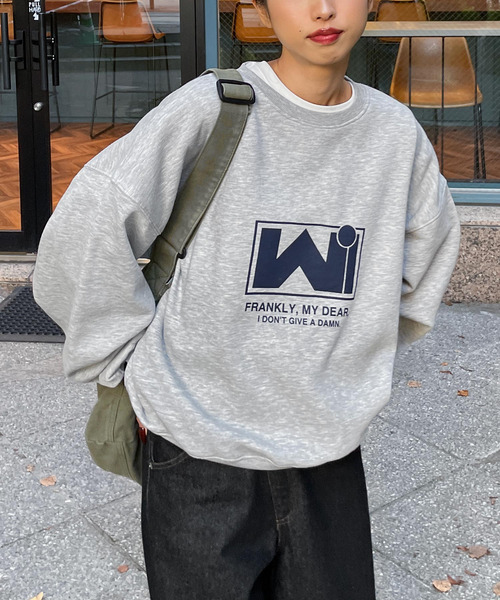 Chillfar(チルファー)の「アソートデザインロゴスウェット(スウェット・レディース・ネイビー系1/レッド系1/アイボリー系2/グレー系1/アイボリー系1/ブルー系1/ネイビー系2/ブルー系/オートミール/ネイビー/ネイビー系/アイボリー系/グレー系/杢グレー/グリーン系/ボルドー/ホワイト/レッド系・FREE)」の4枚目の写真