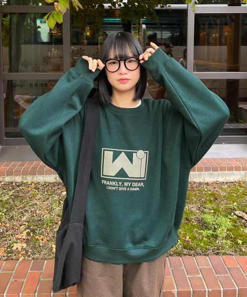 Chillfar(チルファー)の「アソートデザインロゴスウェット(スウェット・レディース・ネイビー系1/レッド系1/アイボリー系2/グレー系1/アイボリー系1/ブルー系1/ネイビー系2/ブルー系/オートミール/ネイビー/ネイビー系/アイボリー系/グレー系/杢グレー/グリーン系/ボルドー/ホワイト/レッド系・FREE)」の10枚目の写真