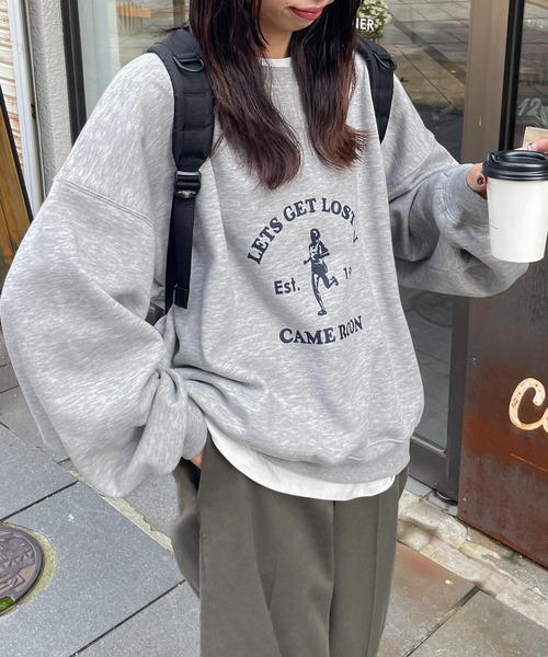 Chillfar(チルファー)の「アソートデザインロゴスウェット(スウェット・レディース・ネイビー系1/レッド系1/アイボリー系2/グレー系1/アイボリー系1/ブルー系1/ネイビー系2/ブルー系/オートミール/ネイビー/ネイビー系/アイボリー系/グレー系/杢グレー/グリーン系/ボルドー/ホワイト/レッド系・FREE)」の19枚目の写真