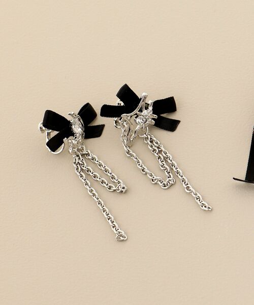 MAJESTIC LEGON（マジェスティックレゴン）の「リボンモチーフイヤリング（イヤリング・レディース・A/B・FREE）」の6枚目の写真