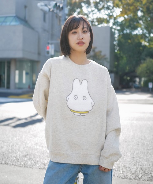 Miffy( ミッフィー)の「【miffy/ミッフィー】Dick Bruna ディック・ブルーナ オリジナルデザイン 裏起毛クルーネックスウェット(スウェット・メンズ・ブラック系その他2/ピンク系その他/ホワイト系その他/ベージュ系その他2・X-LARGE/LARGE/MEDIUM)」の19枚目の写真