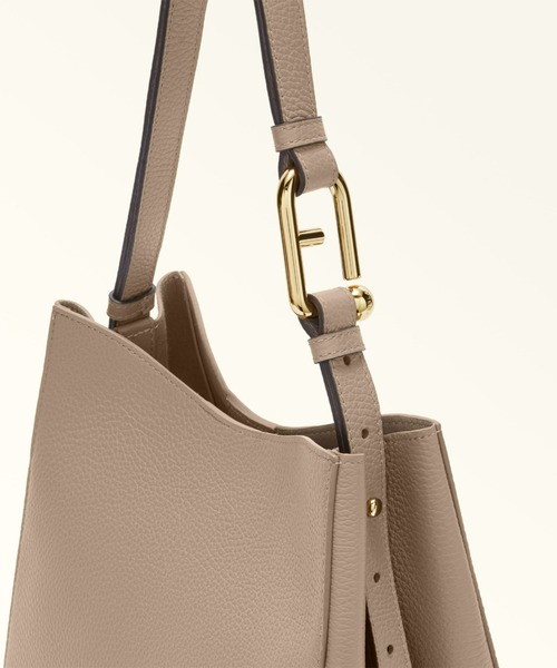 関税＆送料込み【FURLA】フルラ ヌヴォラ バケットバッグ フルラ ヌヴォラ バケットバッグ S（ショルダーバッグ）｜FURLA
