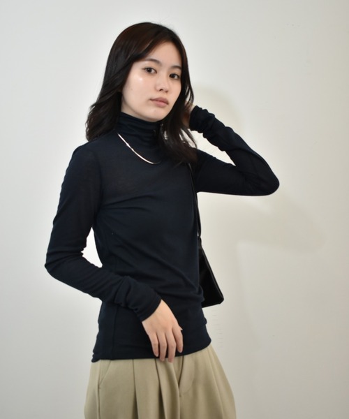 kiehtova（キエトヴァ）の「【kiehtova】/SHEER LONG TURTLE TOPS/シアー ロング タートル トップス（Tシャツ/カットソー・レディース・ブラック/ネイビー・FREE）」の13枚目の写真