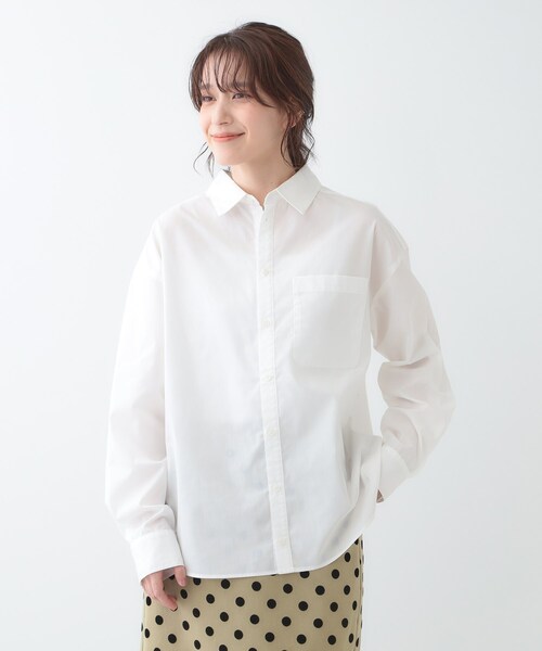 SHOO・LA・RUE（シューラルー）の「【洗える/S-LL】シーズン問わず合わせやすい ベーシックカラーシャツ（シャツ/ブラウス・レディース・ブルー系2/サックスブルー/ホワイト・01/02/03/04）」の4枚目の写真