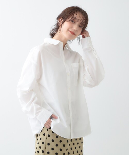 SHOO・LA・RUE（シューラルー）の「【洗える/S-LL】シーズン問わず合わせやすい ベーシックカラーシャツ（シャツ/ブラウス・レディース・ブルー系2/サックスブルー/ホワイト・01/02/03/04）」の5枚目の写真