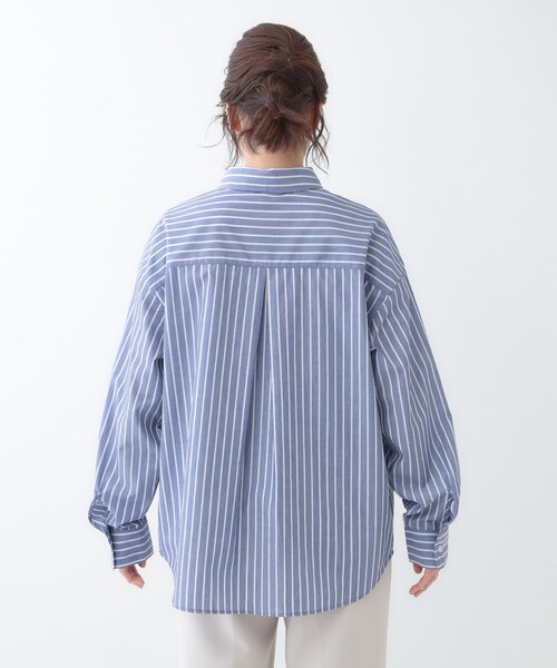 SHOO・LA・RUE（シューラルー）の「【洗える/S-LL】シーズン問わず合わせやすい ベーシックカラーシャツ（シャツ/ブラウス・レディース・ブルー系2/サックスブルー/ホワイト・01/02/03/04）」の18枚目の写真