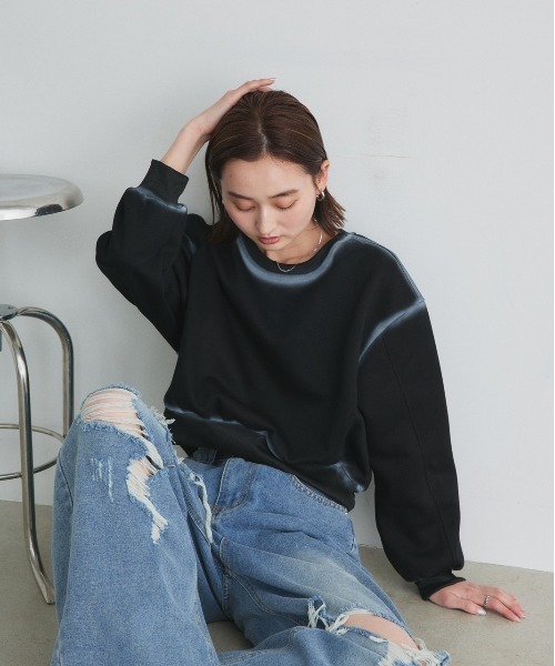 ad thie(アドティエ)の「スプレーデザイン スウェット プルオーバー(Tシャツ/カットソー・レディース・ブラック/ブラウン/ベージュ・FREE)」の13枚目の写真