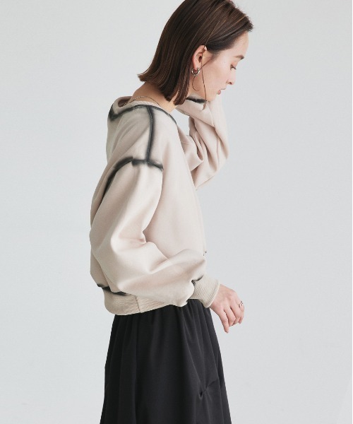 ad thie(アドティエ)の「スプレーデザイン スウェット プルオーバー(Tシャツ/カットソー・レディース・ブラック/ブラウン/ベージュ・FREE)」の22枚目の写真