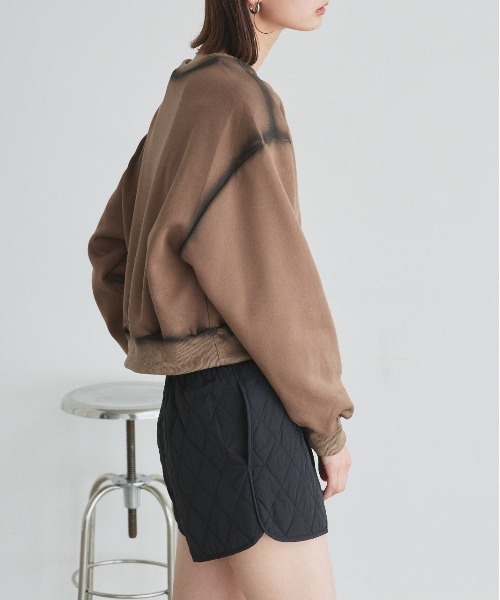 ad thie(アドティエ)の「スプレーデザイン スウェット プルオーバー(Tシャツ/カットソー・レディース・ブラック/ブラウン/ベージュ・FREE)」の16枚目の写真