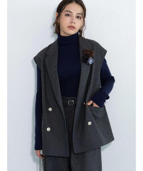 Te chichi（テチチ）の「ウーリーダブルブレストミドルジレ（セットアップ可）（ノーカラージャケット・レディース・チャコールグレー/ベージュ・F）」の4枚目の写真