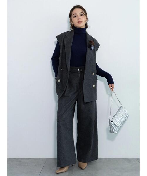 Te chichi（テチチ）の「ウーリーダブルブレストミドルジレ（セットアップ可）（ノーカラージャケット・レディース・チャコールグレー/ベージュ・F）」の6枚目の写真