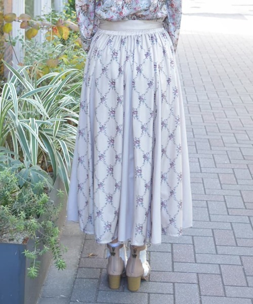 axes femme（アクシーズファム）の「薔薇柄ベルベットライクスカート（スカート・レディース・ワイン/ブラック/ベージュ・FREE）」の12枚目の写真