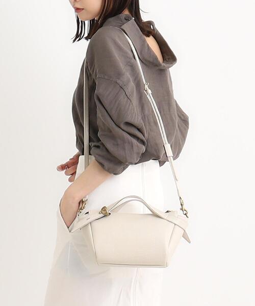 TOFF&LOADSTONE(トフアンドロードストーン)の「Coquille(コキーユ)(ショルダーバッグ・レディース・ナチュラル/ライトグレー系9/ブルー系5/オレンジ系その他5/ホワイト系6/ブラック/レッド系2/グリーン系5・00)」の19枚目の写真