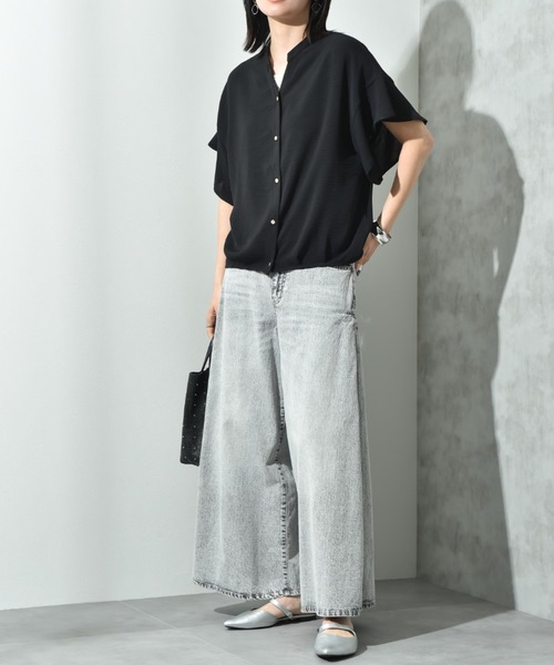 INTERPLANET（インタープラネット）の「【接触冷感・UV】ポーラキーネックゴールド釦ワイドスリーブブラウス（シャツ/ブラウス・レディース・ブラック/ブルー/オフホワイト/イエロー・FREE）」の22枚目の写真