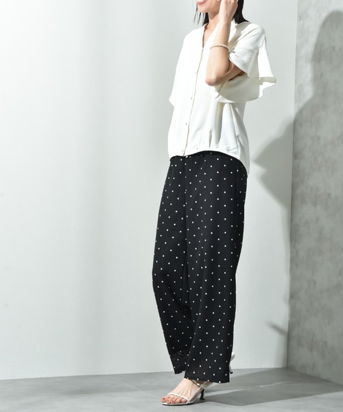 INTERPLANET（インタープラネット）の「【接触冷感・UV】ポーラキーネックゴールド釦ワイドスリーブブラウス（シャツ/ブラウス・レディース・ブラック/ブルー/オフホワイト/イエロー・FREE）」の13枚目の写真