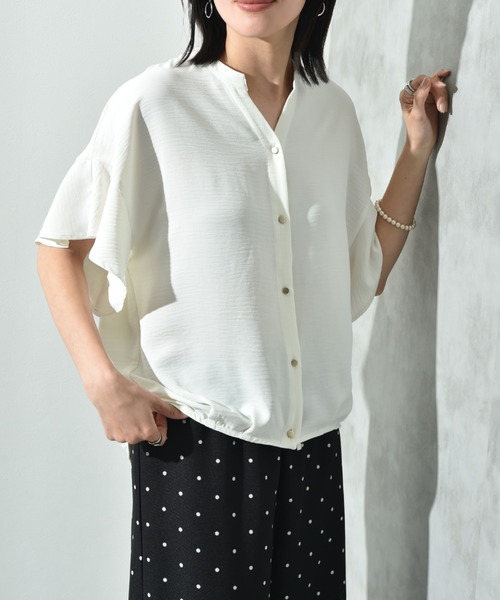 INTERPLANET（インタープラネット）の「【接触冷感・UV】ポーラキーネックゴールド釦ワイドスリーブブラウス（シャツ/ブラウス・レディース・ブラック/ブルー/オフホワイト/イエロー・FREE）」の20枚目の写真