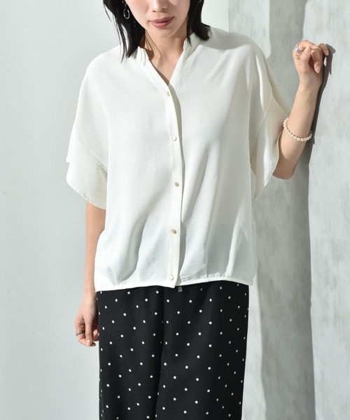 INTERPLANET（インタープラネット）の「【接触冷感・UV】ポーラキーネックゴールド釦ワイドスリーブブラウス（シャツ/ブラウス・レディース・ブラック/ブルー/オフホワイト/イエロー・FREE）」の21枚目の写真