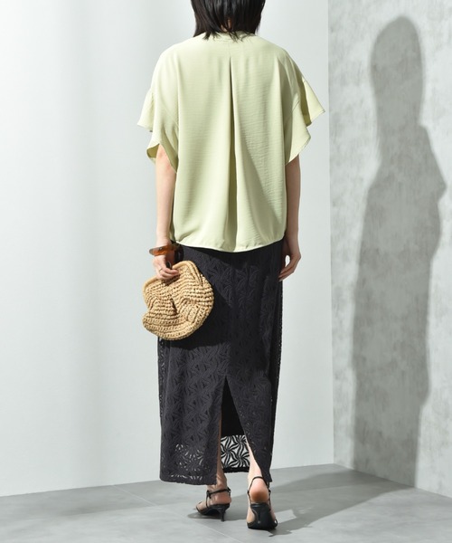 INTERPLANET（インタープラネット）の「【接触冷感・UV】ポーラキーネックゴールド釦ワイドスリーブブラウス（シャツ/ブラウス・レディース・ブラック/ブルー/オフホワイト/イエロー・FREE）」の9枚目の写真