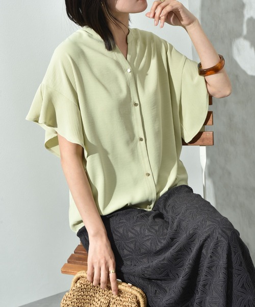 INTERPLANET（インタープラネット）の「【接触冷感・UV】ポーラキーネックゴールド釦ワイドスリーブブラウス（シャツ/ブラウス・レディース・ブラック/ブルー/オフホワイト/イエロー・FREE）」の6枚目の写真