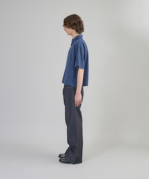Regen Glanz(レーゲングランツ)の「cropped pigment dyed loose fit T-shirt/クロップドピグメントポロTシャツ(ポロシャツ・メンズ・ブラック/ネイビー・MEDIUM/LARGE)」の22枚目の写真
