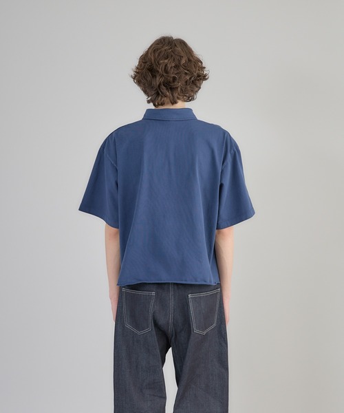 Regen Glanz(レーゲングランツ)の「cropped pigment dyed loose fit T-shirt/クロップドピグメントポロTシャツ(ポロシャツ・メンズ・ブラック/ネイビー・MEDIUM/LARGE)」の17枚目の写真