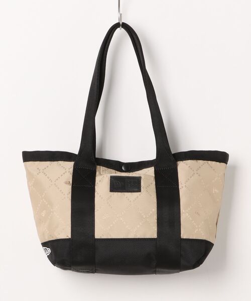 NEW ERA(ニューエラ)の「【NEW ERA/ニューエラ】TOTE BAG MINI(トートバッグ・メンズ・サンドベージュ/ブラック×ホワイト/ブラック/ブラック系その他・FREE)」の4枚目の写真