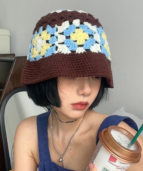 LADY LIKE(レディライク)の「カラフルバケットニット帽(ニットキャップ/ビーニー・レディース・ホワイト/ブルー/ブラウン・F)」の10枚目の写真