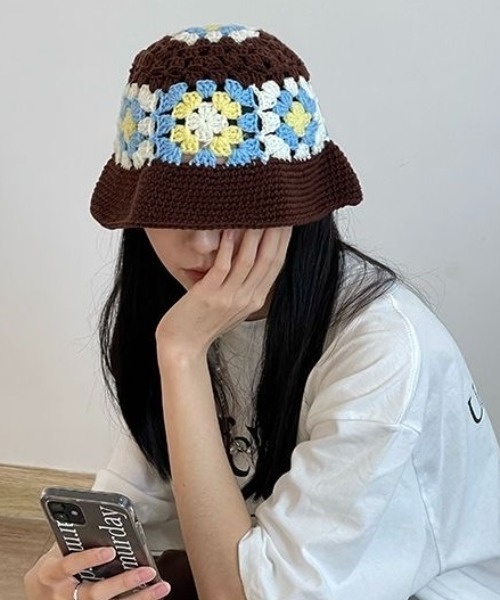 LADY LIKE(レディライク)の「カラフルバケットニット帽(ニットキャップ/ビーニー・レディース・ホワイト/ブルー/ブラウン・F)」の15枚目の写真