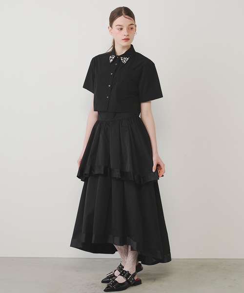 VIOLETTA（ヴィオレッタ）の「ビジューカラークロップドシャツ（シャツ/ブラウス・レディース・ブラック/ホワイト×シルバー/ブラック×シルバー/ホワイト・FREE）」の19枚目の写真