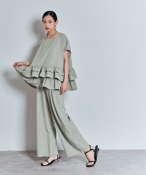 W:Huku(フーク)の「【W:Huku / イージーライトシリーズ】ゆるっと着られて、きれい見え。ハーフスリーブ ティアード フリル トップス(シャツ/ブラウス・レディース・ブラック/オフホワイト/グリーン系その他/チャコール/ブラウン・FREE)」の8枚目の写真