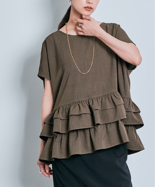 W:Huku(フーク)の「【W:Huku / イージーライトシリーズ】ゆるっと着られて、きれい見え。ハーフスリーブ ティアード フリル トップス(シャツ/ブラウス・レディース・ブラック/オフホワイト/グリーン系その他/チャコール/ブラウン・FREE)」の14枚目の写真