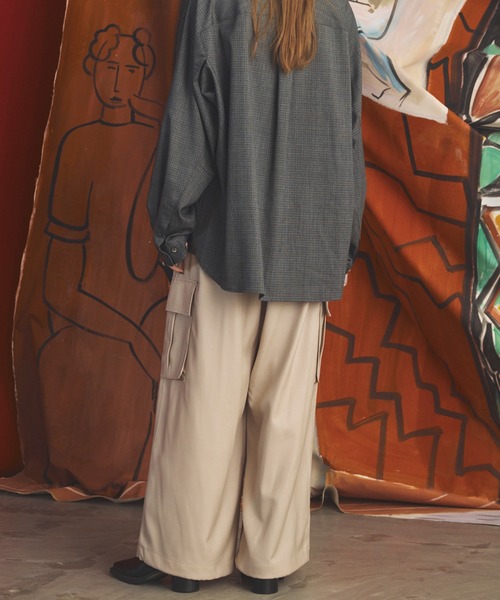 MAISON SPECIAL(メゾンスペシャル)の「《UNISEX》4 Colors Chambray Washable Wool Prime-Wide Cargo Pants/4色シャンブレーウォッシャブルウールプライムワイドカーゴパンツ【MAISON SPECIAL/メゾンスペシャル】(カーゴパンツ・メンズ・チャコールグレー/グレー/ブルー/ブラック/ホワイト/ダークネイビー/ダークブルー・0/1/2)」の17枚目の写真