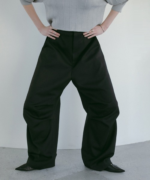 MANOF(マノフ)の「CHAMBRAY TUCK PANTS(その他パンツ・レディース・ベージュ/ブラック・S/M)」の12枚目の写真