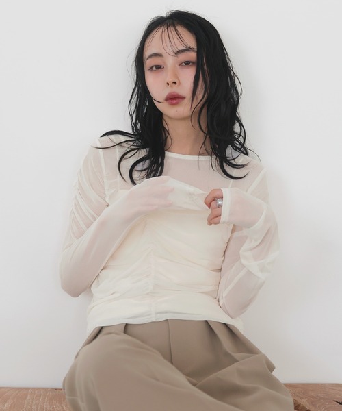 LIAN(リアン)の「ギャザードレープシアートップス(Tシャツ/カットソー・レディース・オフホワイト/グレー/ブラック/イエロー・FREE)」の11枚目の写真