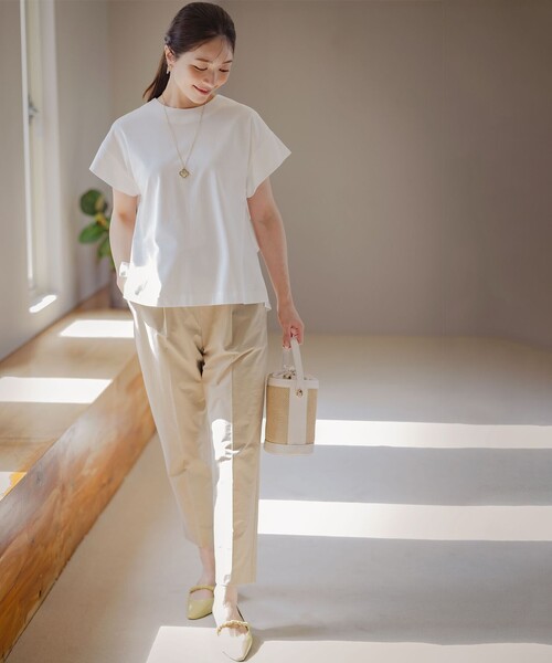 組曲(クミキョク)の「スーパーライトストレッチテーパード パンツ(その他パンツ・レディース・ベージュ系/ネイビー系/ダルブルー系・1/3/2)」の6枚目の写真