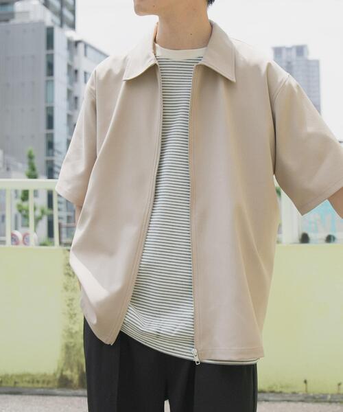 ITEMS URBANRESEARCH（アイテムズ アーバンリサーチ）の「2wayストレッチジップアップ半袖シャツ（シャツ/ブラウス・メンズ・ブラック/グレー/ベージュ/ネイビー/ライトベージュ・MEDIUM/LARGE）」の3枚目の写真