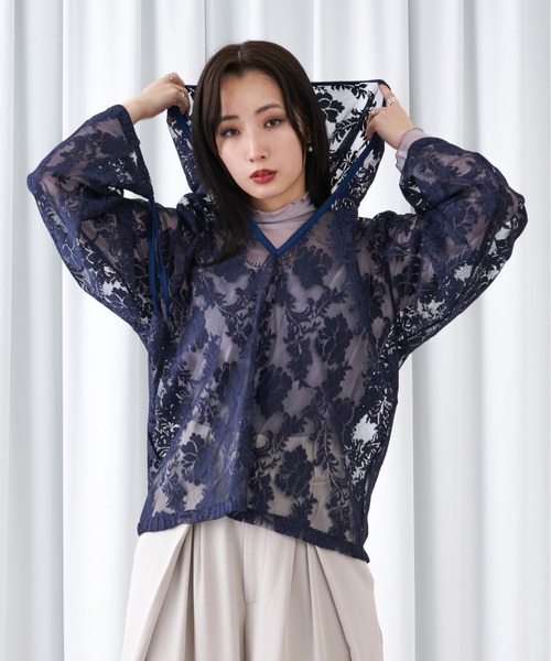 Ellno Loset(エルノロゼット)の「キーネックレースフーディ(パーカー・メンズ・ネイビー/ブラック/オフホワイト・LARGE/MEDIUM/SMALL)」の3枚目の写真