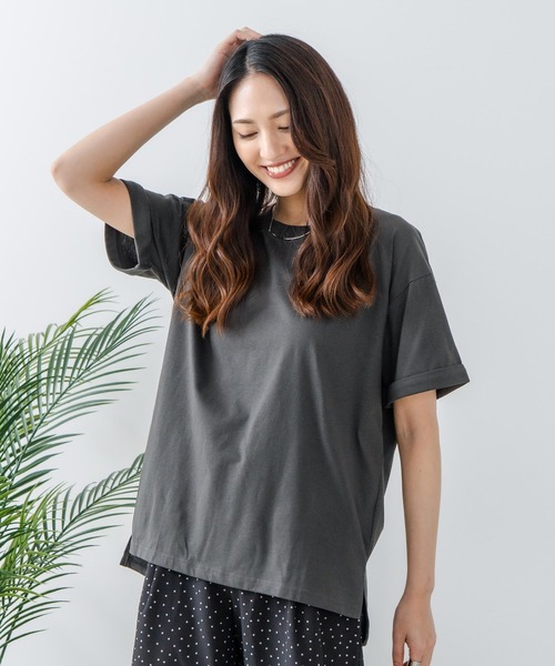 LB/S （エルビーエス）の「【汗染みの目立ちにくいTシャツ ZEROSTAIN/ゼロステイン】ロールカフサイドスリットTEE（Tシャツ/カットソー・レディース・スミクロ/ダークグリーン/ブラック/ホワイト・LARGE/MEDIUM）」の3枚目の写真