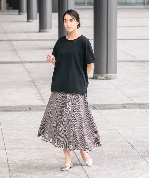 LB/S （エルビーエス）の「【汗染みの目立ちにくいTシャツ ZEROSTAIN/ゼロステイン】ロールカフサイドスリットTEE（Tシャツ/カットソー・レディース・スミクロ/ダークグリーン/ブラック/ホワイト・LARGE/MEDIUM）」の22枚目の写真