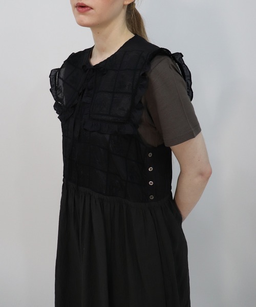 haupia（ハウピア）の「窓辺は小さなギャラリー【肩レースワンピース】（ワンピース・レディース・アイボリー/ブラック/チェック・MEDIUM）」の8枚目の写真