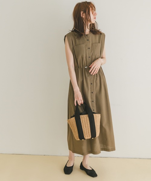 ITEMS URBANRESEARCH（アイテムズ アーバンリサーチ）の「ウエストドロストノースリワンピース（ワンピース・レディース・グリーン/ネイビー/ライトブラウン・FREE）」の5枚目の写真